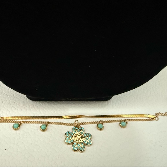 New upcycled Gucci Gold tone and Turquoise Flower Bracelet - Picture 4 of 7
